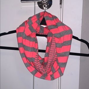 Pink reversible scarf